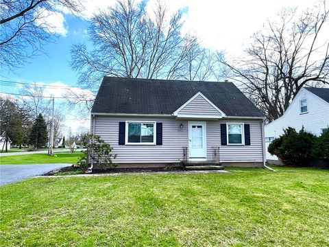 Photo of 2431 Westside (Down) Drive, Chili, NY 14514 (MLS # R1679155)