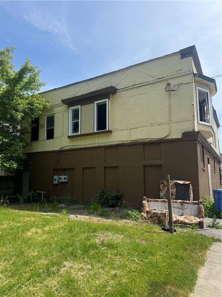 228 Parsells Avenue