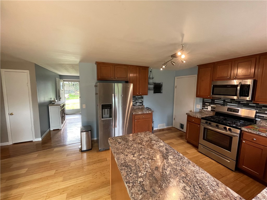 13 Charlene Drive, Gates, New York image 12