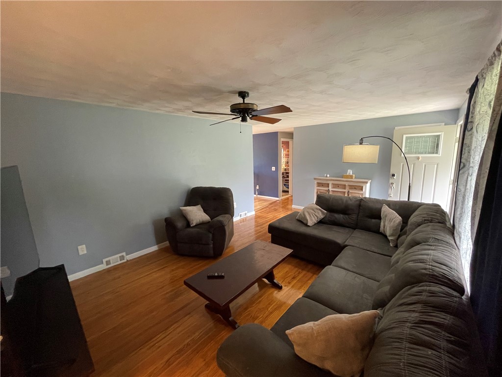 13 Charlene Drive, Gates, New York image 7