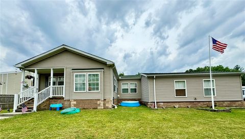 Photo of 1 Main Street, Deposit, NY 13754 (MLS # R1659168)