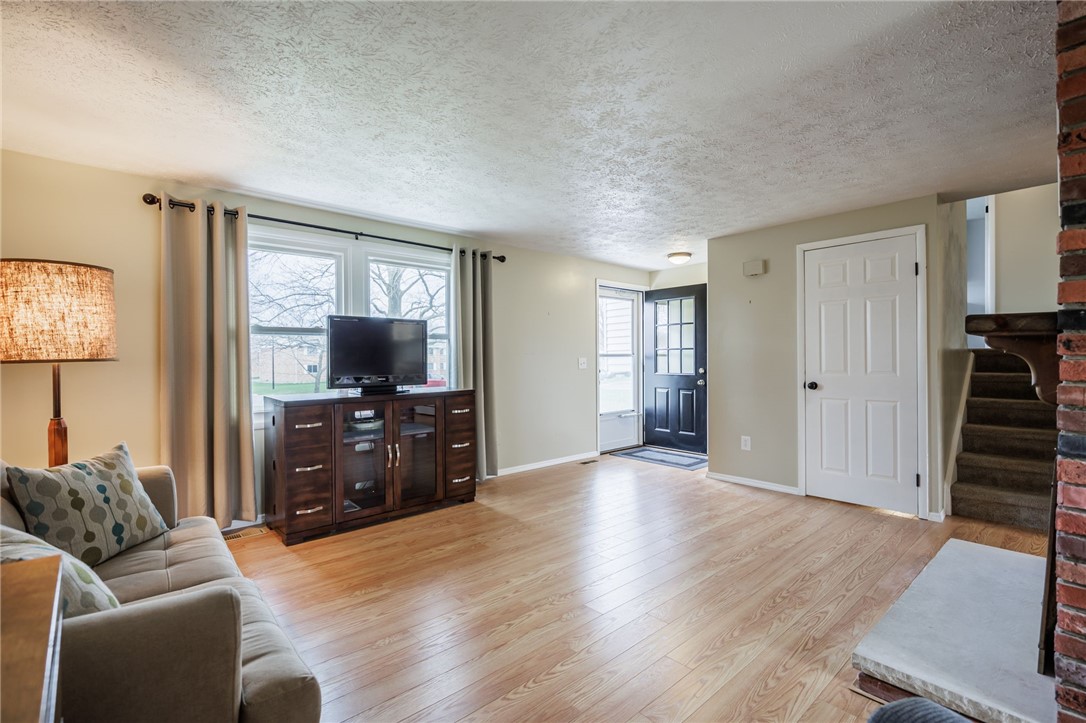 Homes For Sale 2 1783 erie station road