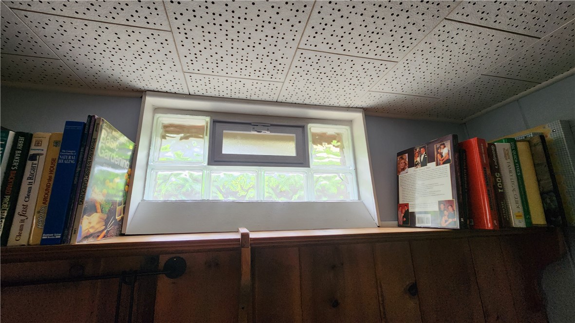225 Brookview Drive, Irondequoit, New York image 35