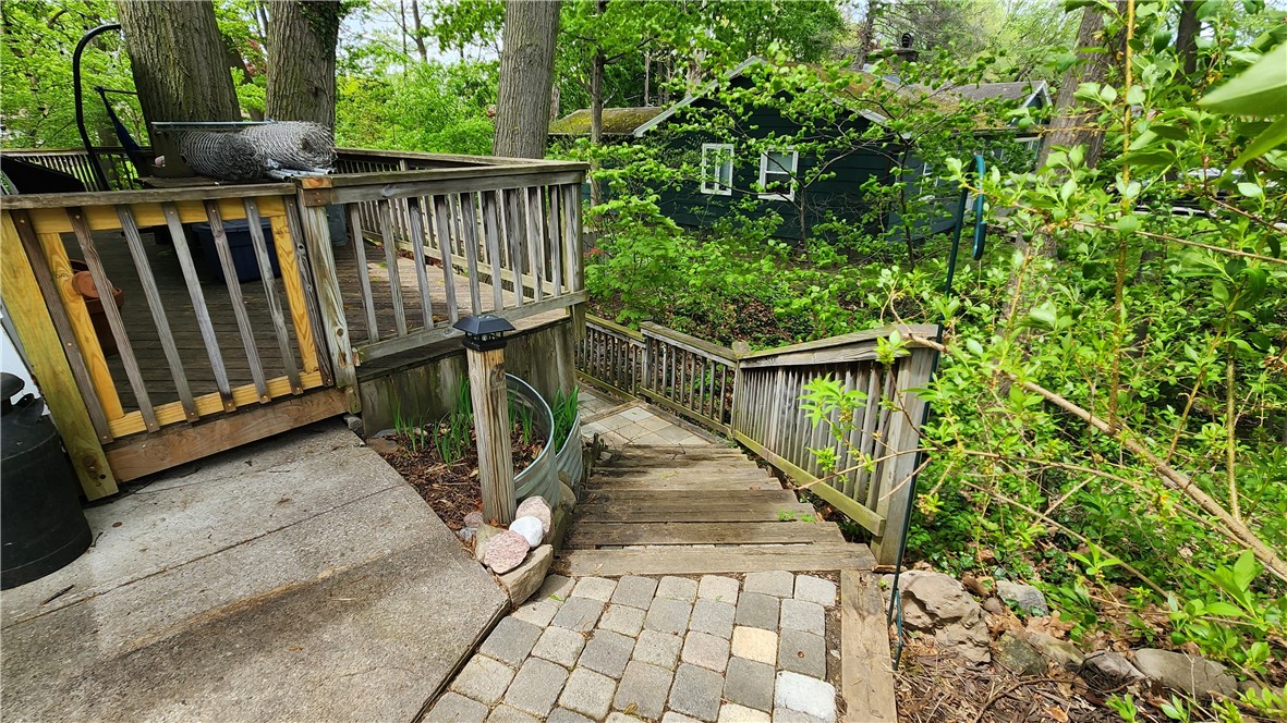 225 Brookview Drive, Irondequoit, New York image 49