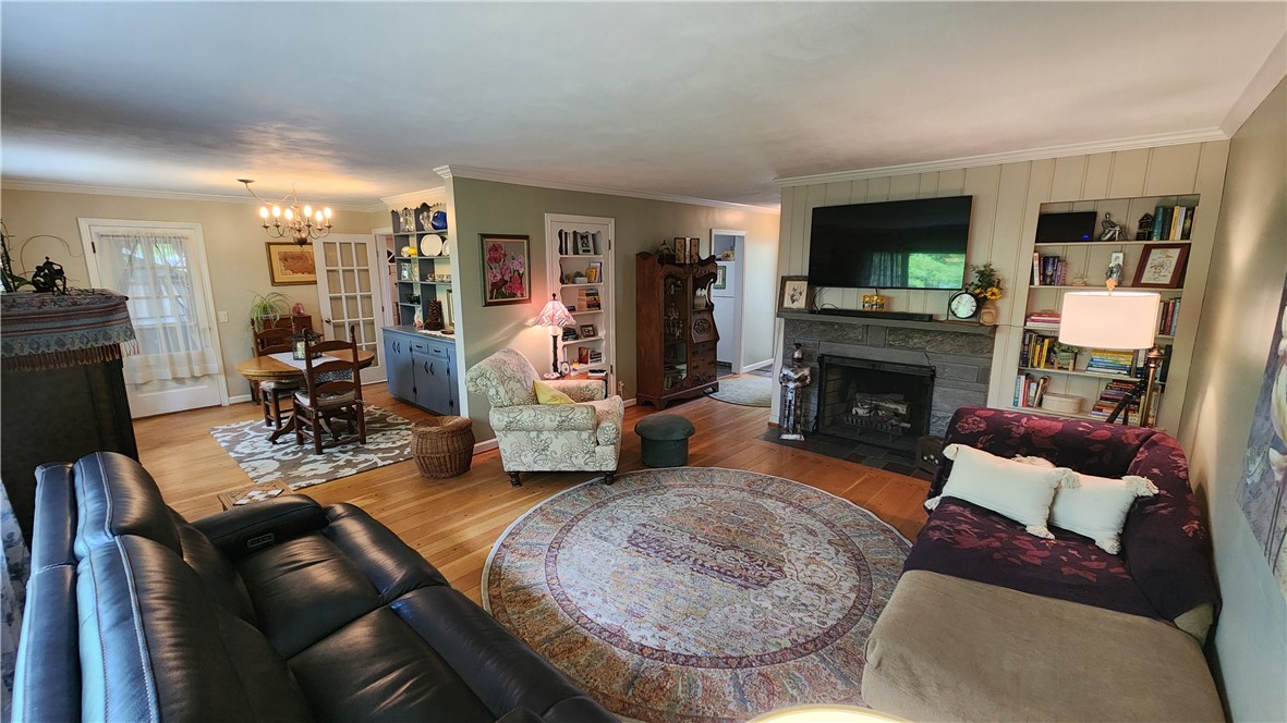 225 Brookview Drive, Irondequoit, New York image 12