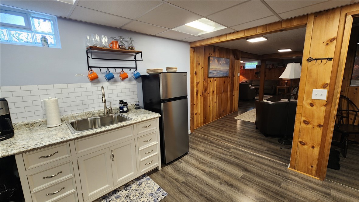 225 Brookview Drive, Irondequoit, New York image 27