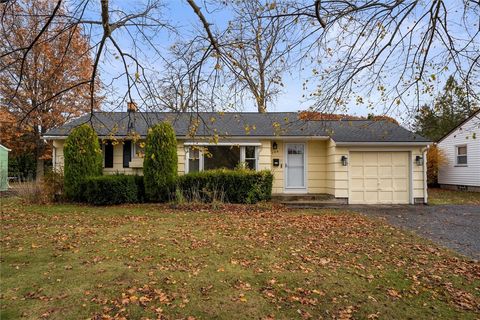 136 Ripplewood Drive Rochester NY 14616