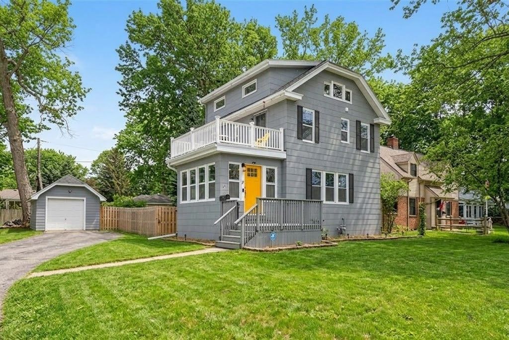 Photo of 29 W Boulevard Parkway, Rochester, NY 14612 (MLS # R1678309)