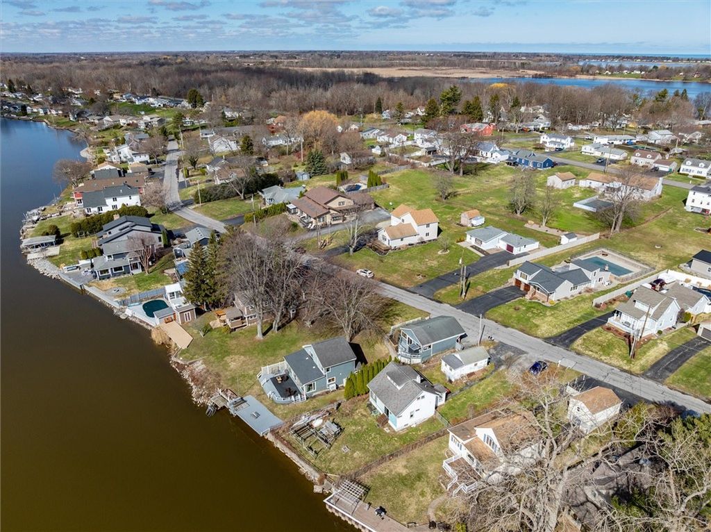 Photo of 402 South Drive, Greece, NY 14612 (MLS # R1668980)