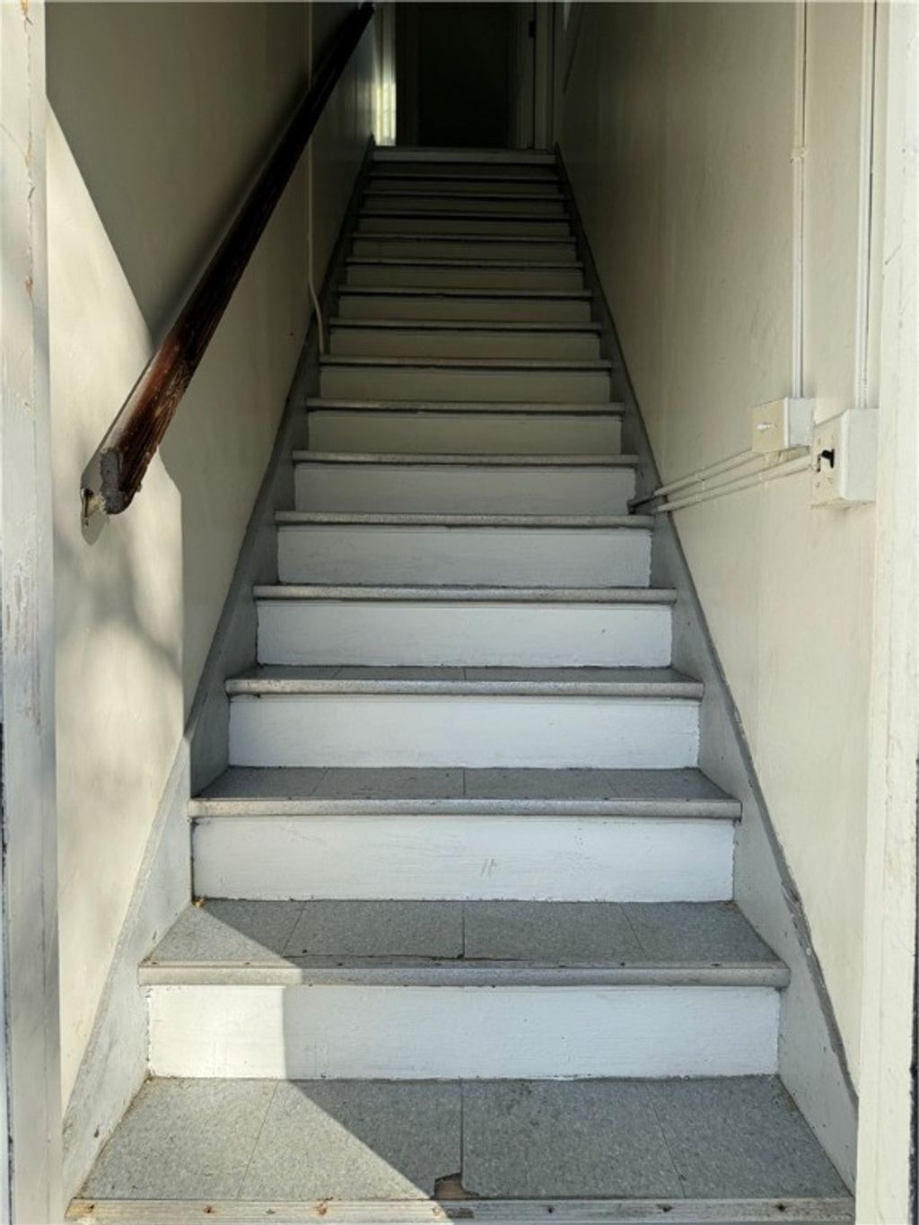 Photo of 304 1st Street Upstairs St, Rochester, NY 14605 (MLS # R1651778)