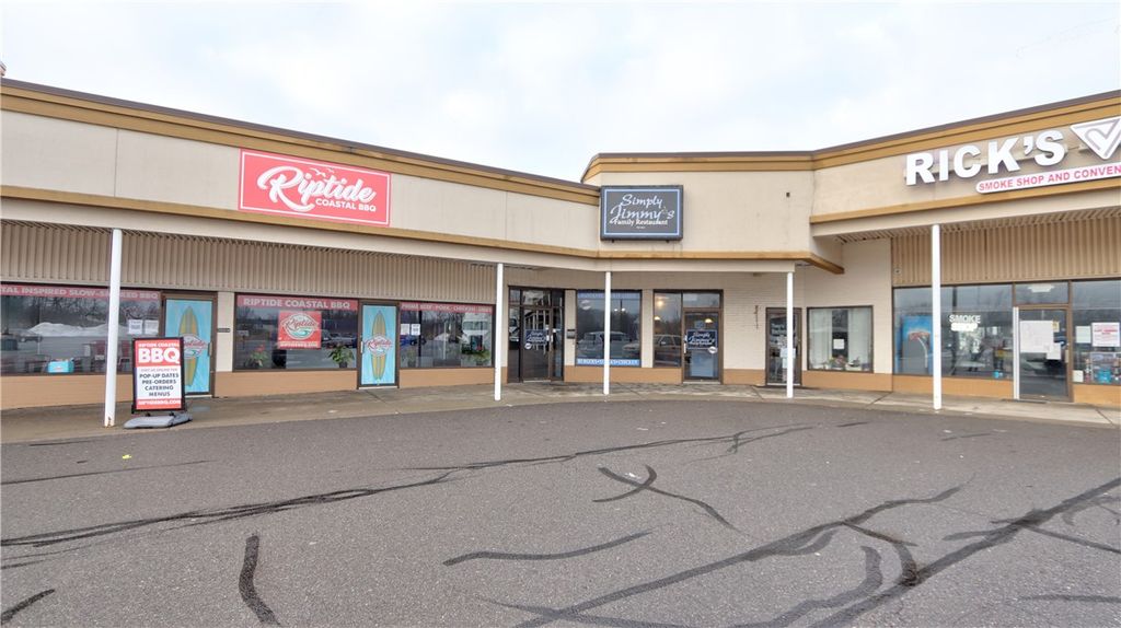 Photo of 2109 US Route 20, Seneca Falls, NY 13148 (MLS # R1659656)