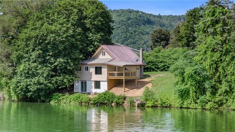 Homes For Sale - 6991 E William Extension<br/> Bath, NY 14810