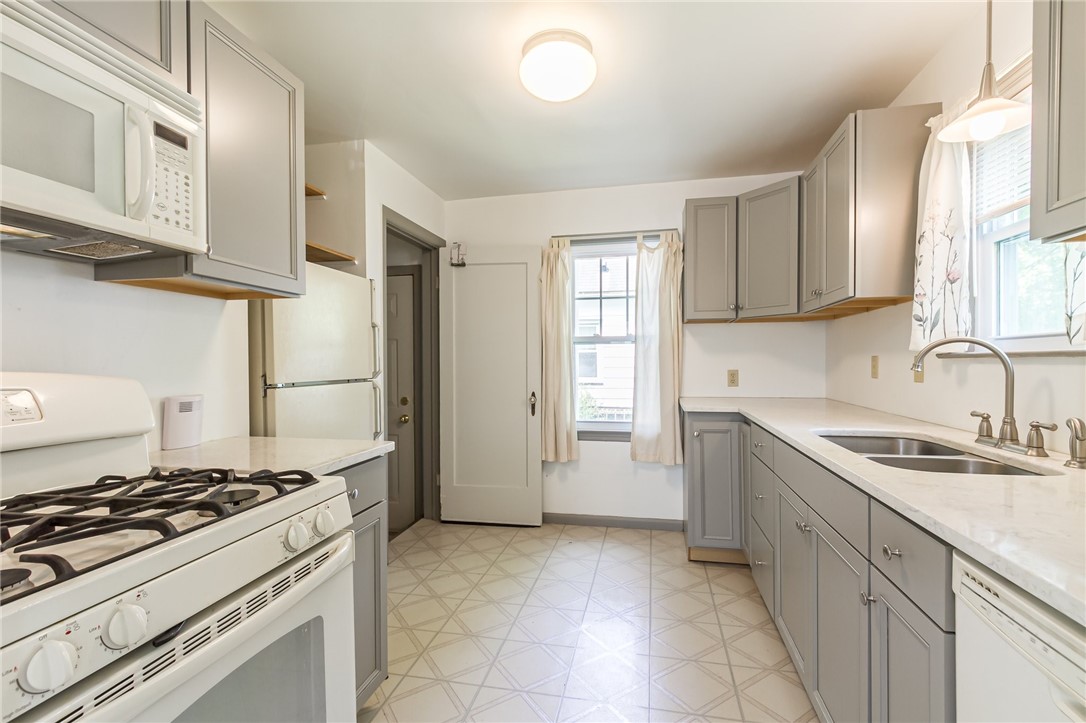178 Rossiter Road, Rochester, New York image 10