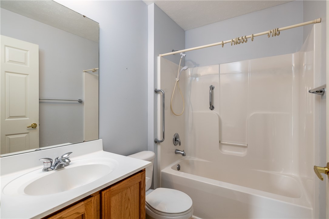 27 Angela Villa Lane, Greece, New York image 16