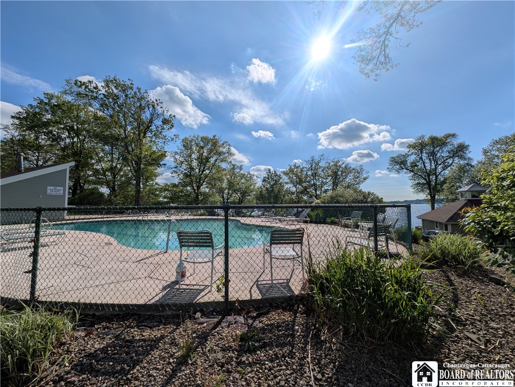Shore Drive, Chautauqua, New York image 14
