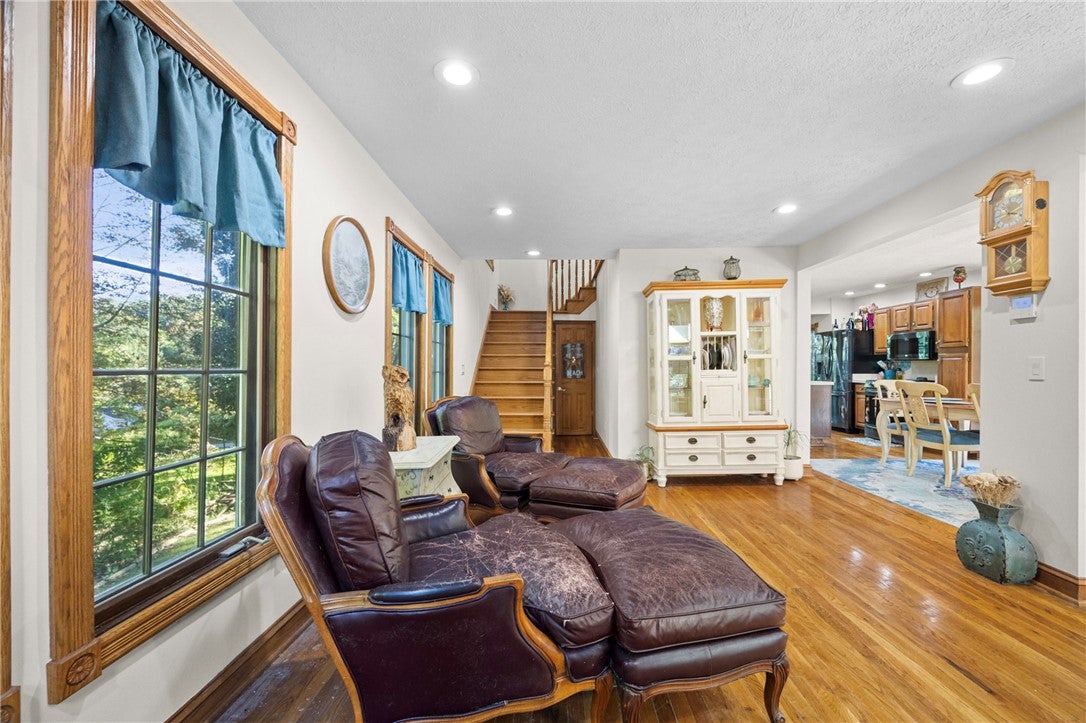 9 Viroqua Drive