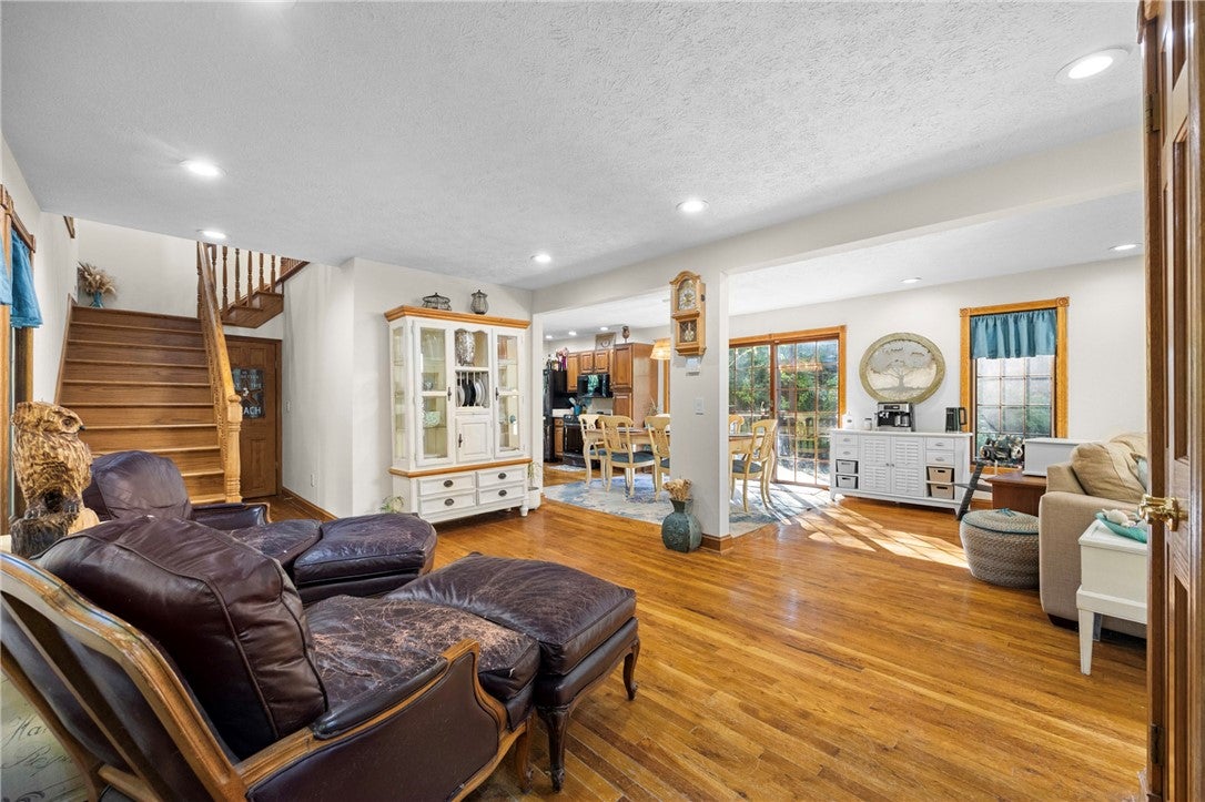 9 Viroqua Drive