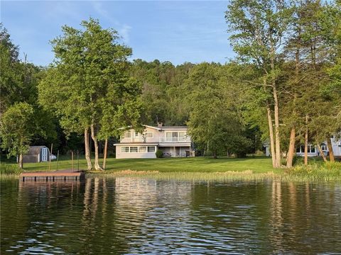 Homes For Sale - 19624 State Highway 97<br/> Hancock, NY 13783