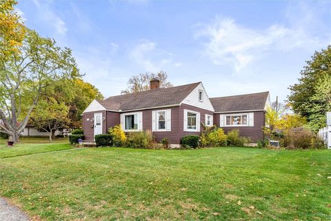 Photo of 861 Fernwood Park, Rochester, NY 14609 (MLS # R1645721)