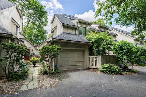 Townhouse For Sale - 957 East Avenue<br/> Rochester, NY 14607