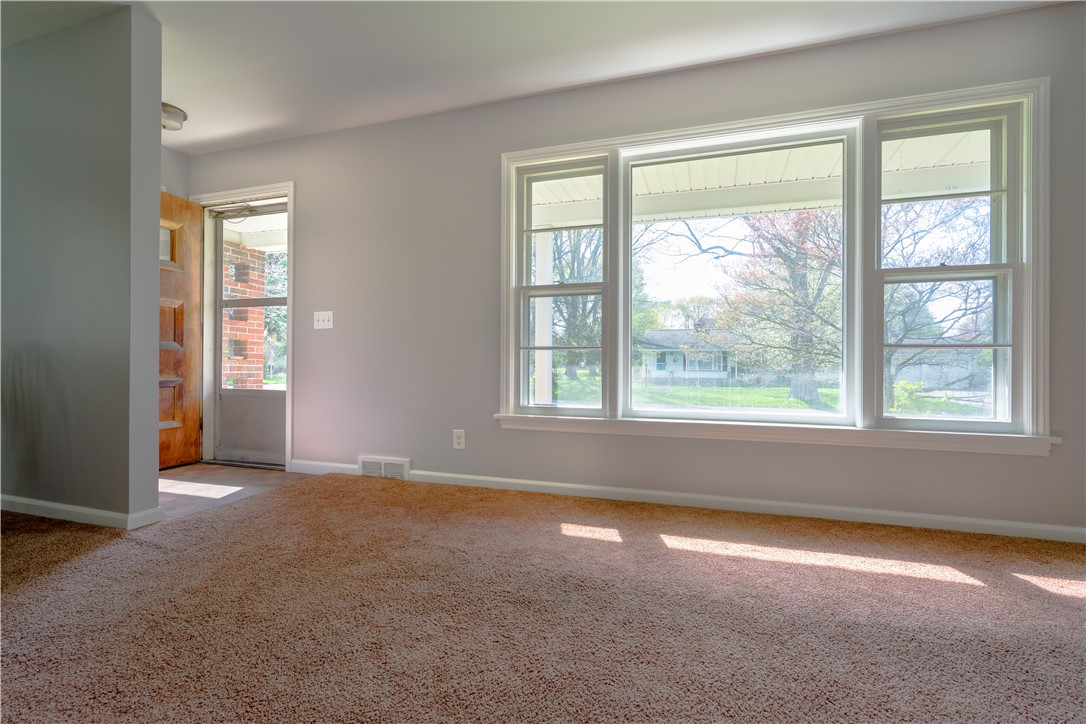 310 Pinegrove Avenue Ave, Irondequoit, New York image 15