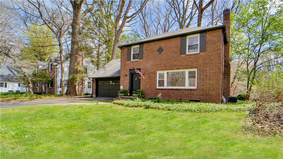 288 Oakridge Drive, Irondequoit, New York image 2