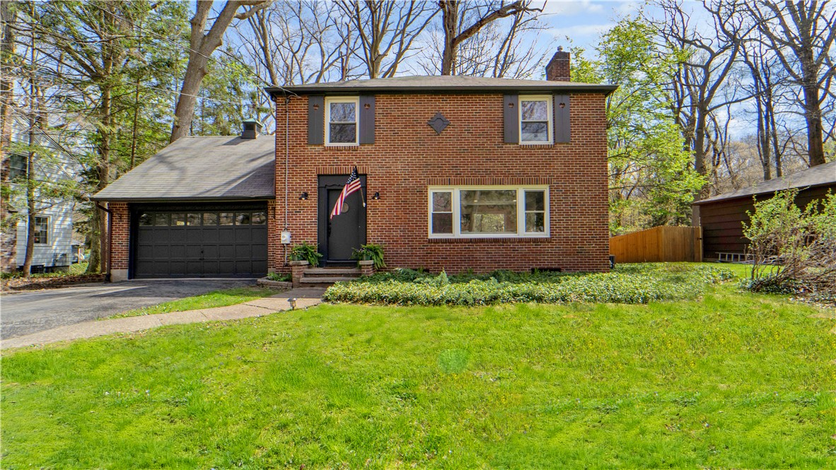 288 Oakridge Drive, Irondequoit, New York image 1