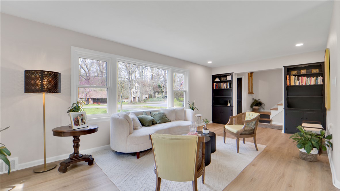 288 Oakridge Drive, Irondequoit, New York image 5