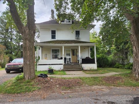 Homes For Sale - 7 Oak Avenue<br/> Sidney, NY 13838