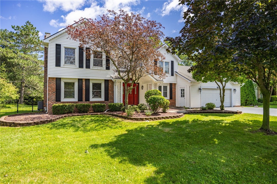 14 Silver Fox Circle