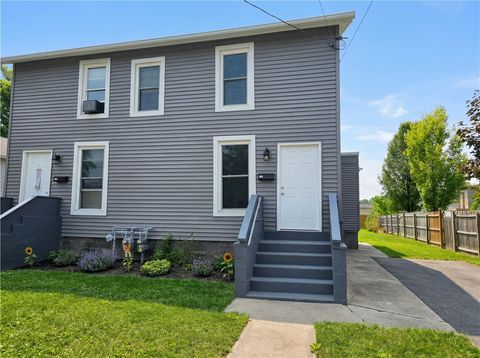 Photo of 236 Jefferson Avenue, Canandaigua City, NY 14424 (MLS # R1685095)