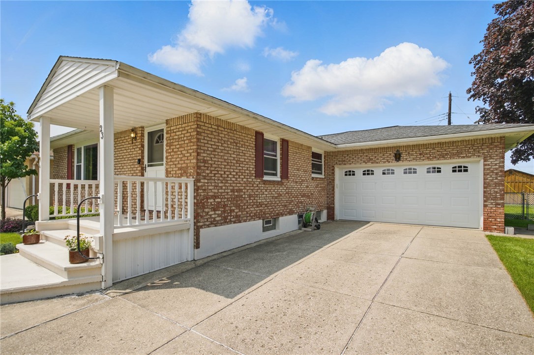 23 Armond Lane, Cheektowaga, New York image 2