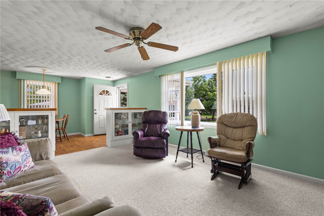 23 Armond Lane, Cheektowaga, New York image 3