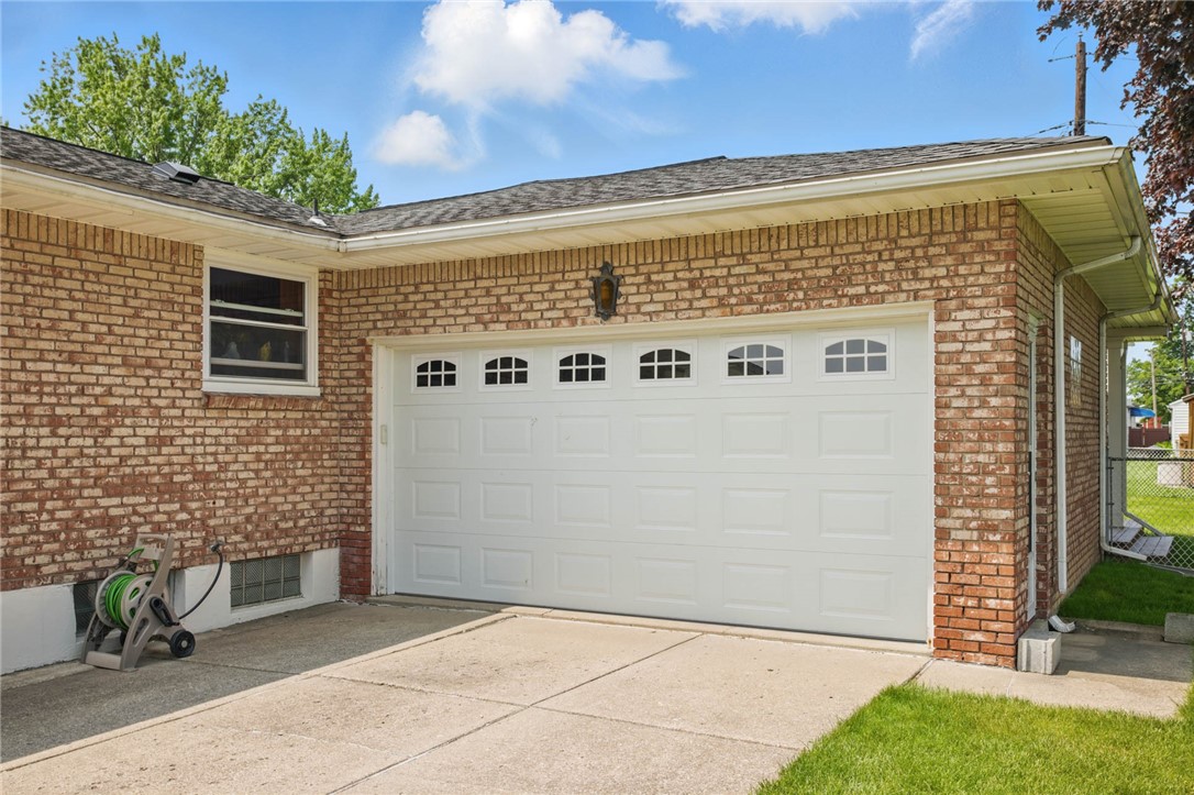 23 Armond Lane, Cheektowaga, New York image 28