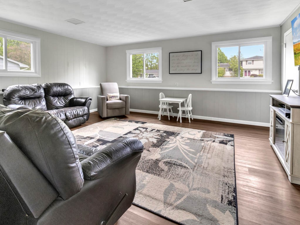 163 Lyncourt Park, Greece, New York image 13