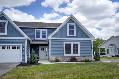Homes For Sale - 26 Chase Meadow Trl<br/> Mendon, NY 14472