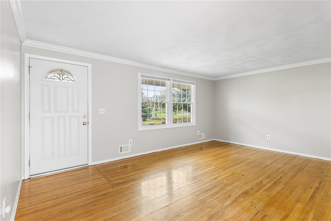 2427 Lake Road, Clarkson, New York image 5