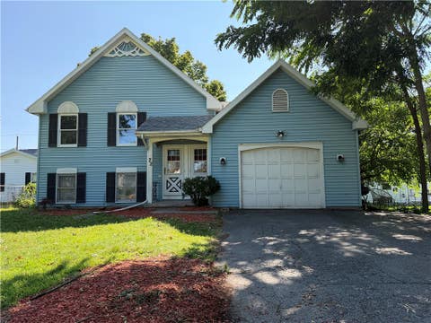Photo of 72 Westwood Drive, Greece, NY 14616 (MLS # R1700325)