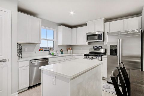 Tiny photo for 8 Trailhead Road, Henrietta, NY 14467 (MLS # R1655230)