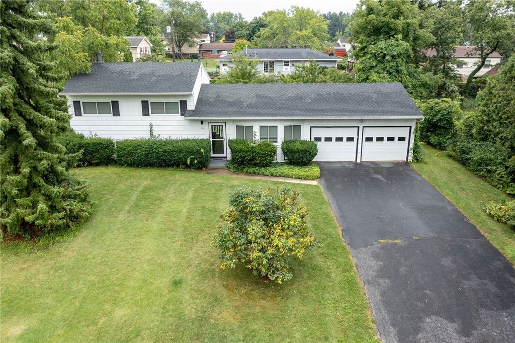 Photo of 36 Brendan Circle, Henrietta, NY 14467 (MLS # R1638522)