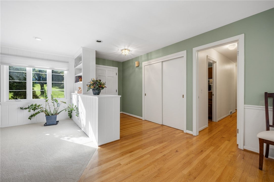 10 New England Drive
