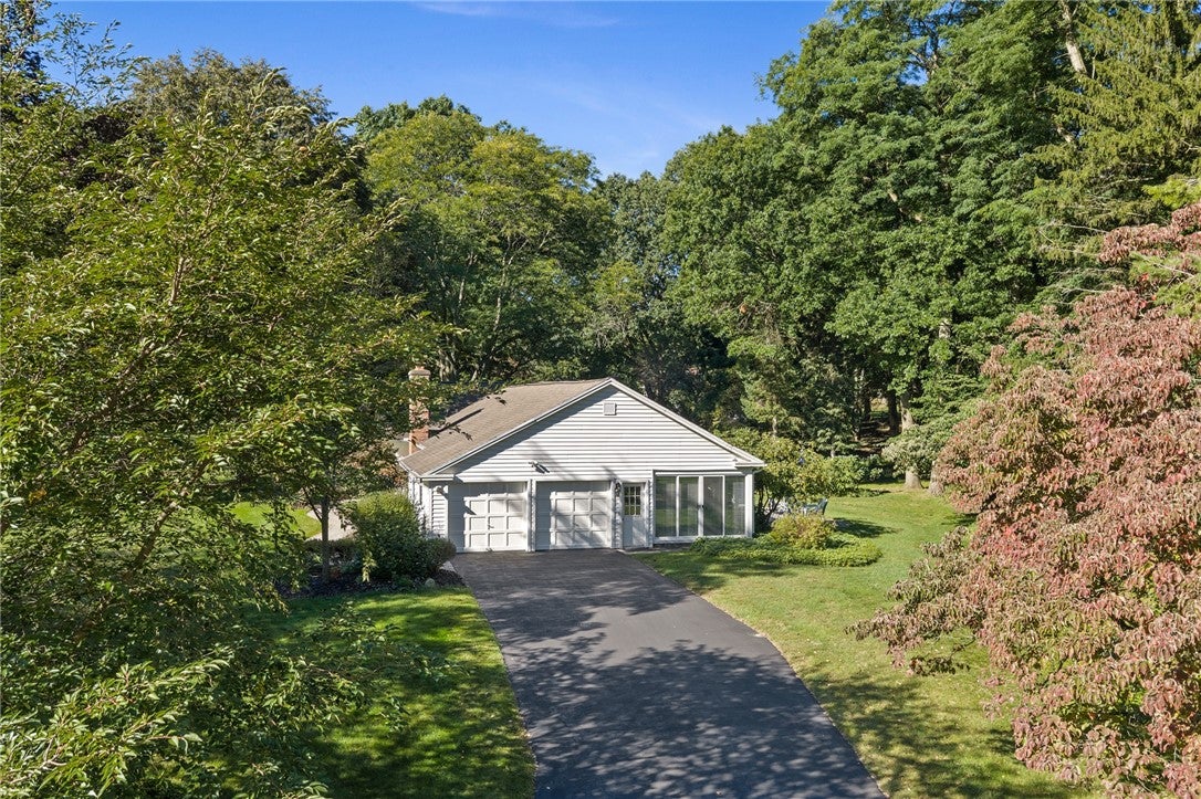 10 New England Drive