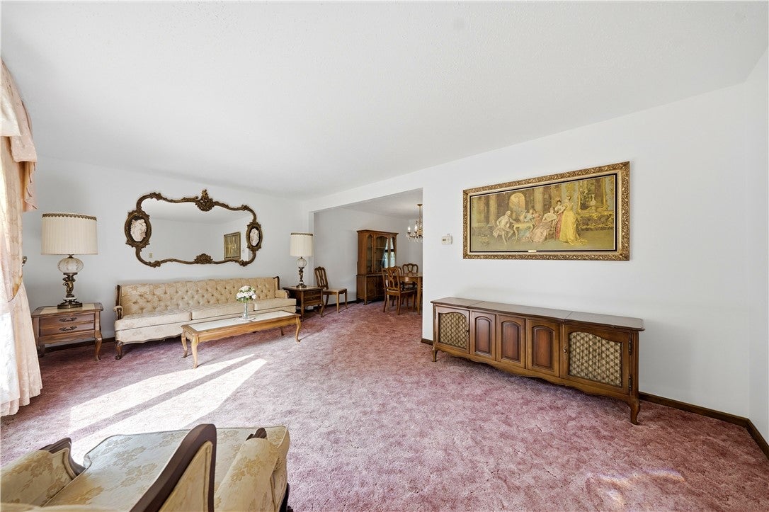 171 Sprucewood