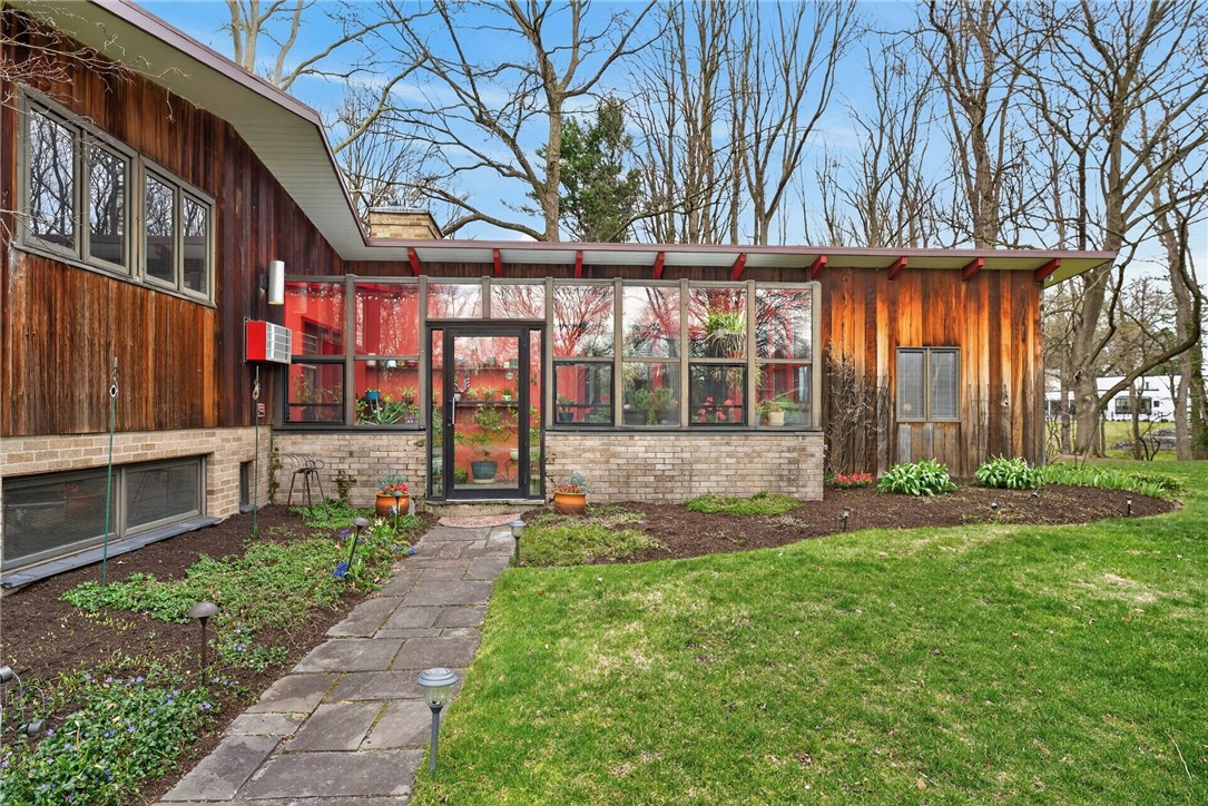 40 N Country Club Drive