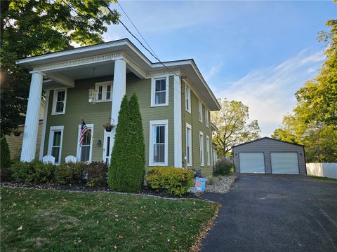 Photo for 624 W Broad Street