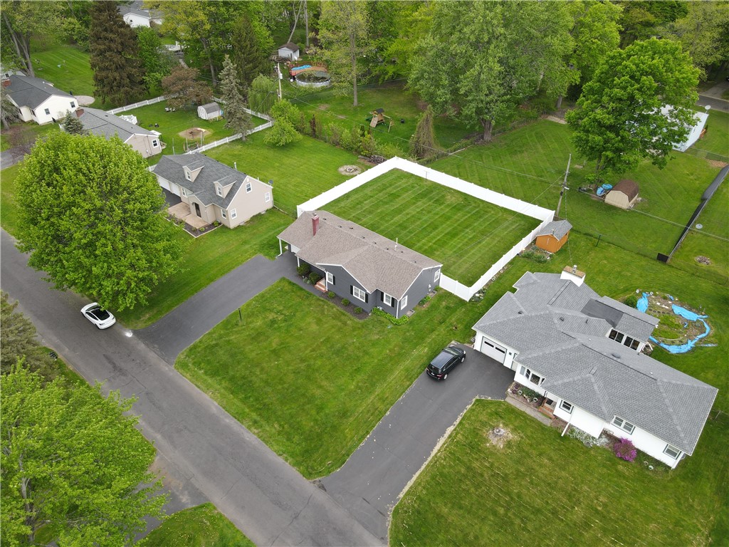 662 Beverly Drive, Webster, New York image 23
