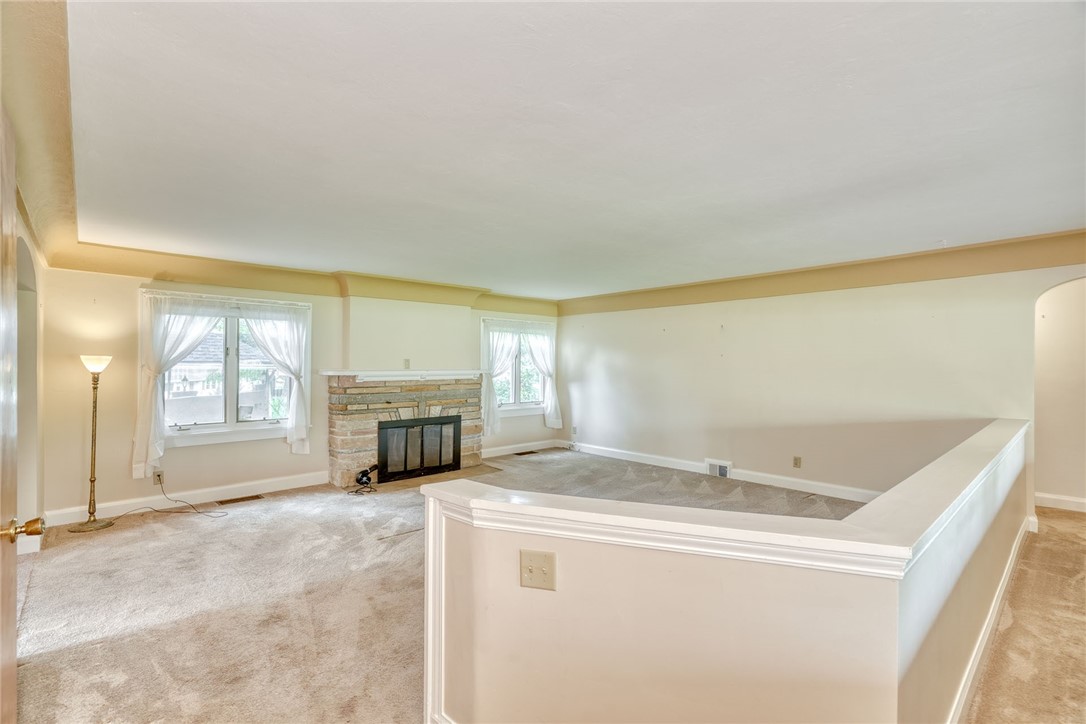 909 Spencerport Road, Gates, New York image 6