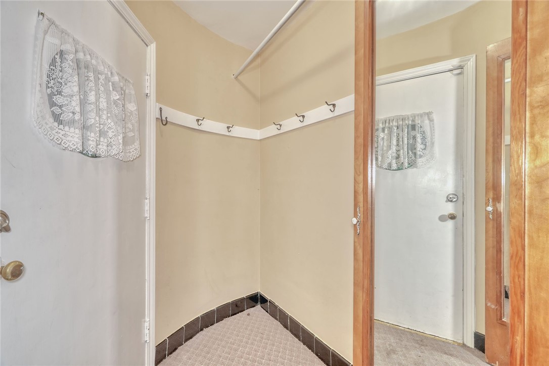 909 Spencerport Road, Gates, New York image 9