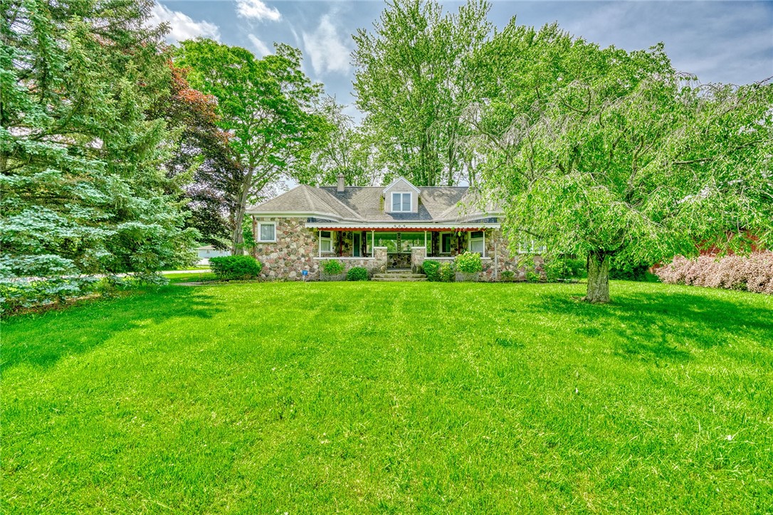 909 Spencerport Road, Gates, New York image 1