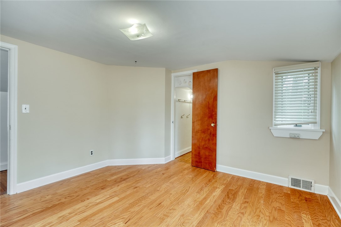 909 Spencerport Road, Gates, New York image 20